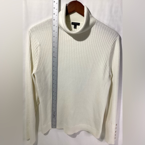 Talbots Woman’s Turtleneck Size XL Color White Knit Buttons on Sleeves - Picture 10 of 11